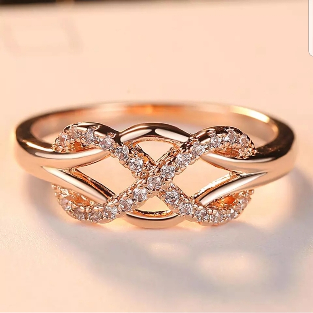 Ladies vintage rose gold wave ring!!! - Picture 7 of 8